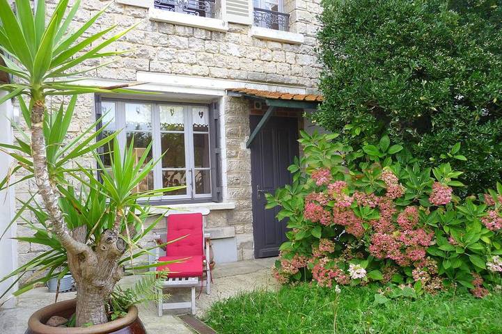 Gîte pour 4 personnes, avec jardin et terrasse à Villers-Saint-Paul