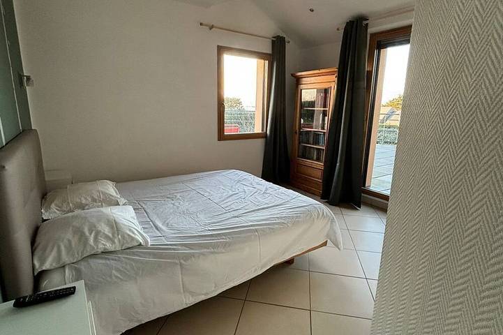 Location de vacances pour 12 personnes, avec jardin et jacuzzi dans Plage Trenez - 2