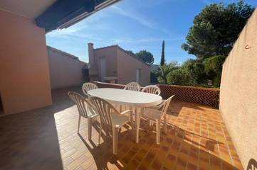 Gîte pour 6 personnes, avec jardin à Caves