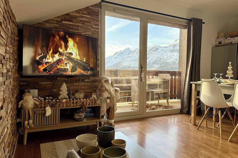 Appartement entier, Le Refuge du Loup - Vue Panoramique, Netflix & Piscine in Le Dévoluy, Région de Gap