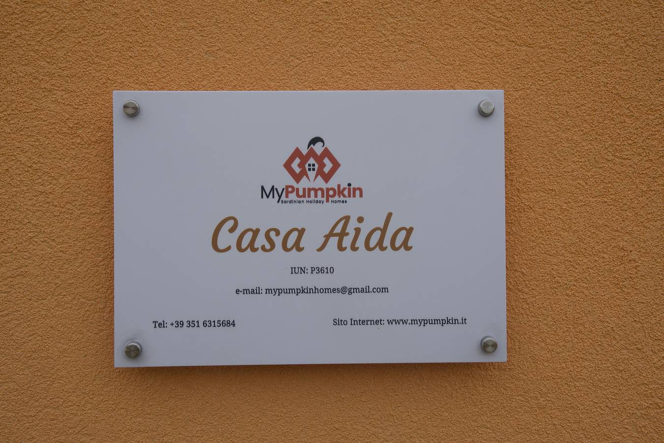 Casa Aida al centro di Nurachi in Nurachi, Stagno di Càbras