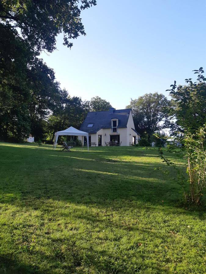 Chambre d’hôte pour 2 personnes, avec Balcon et Terrasse ainsi que Jardin et Vue à Saint-Jean-la-Poterie