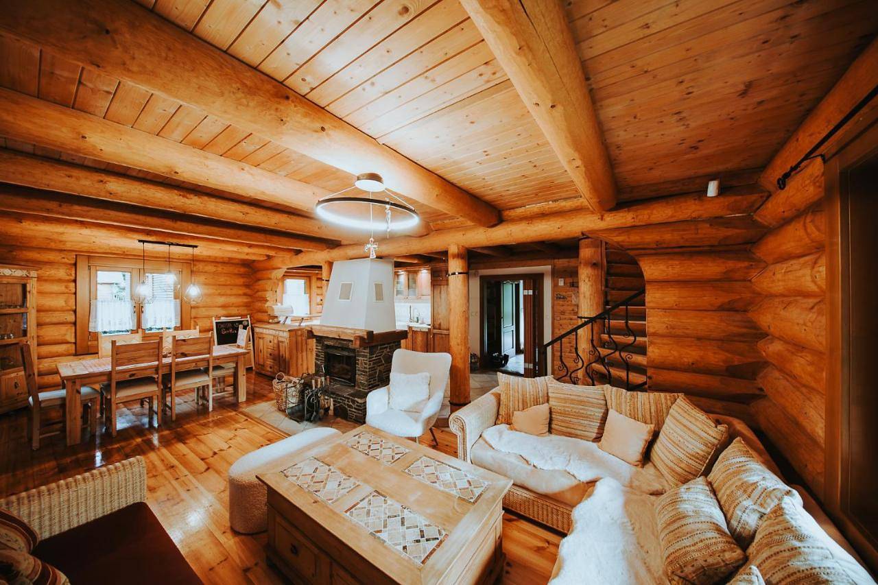 Four-Bedroom House in Oszczadnica, Środkowa Słowacja