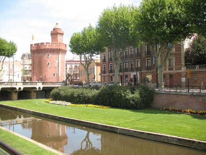 Hôtel pour 4 personnes, avec balcon, animaux acceptés dans Office De Tourisme De Perpignan
