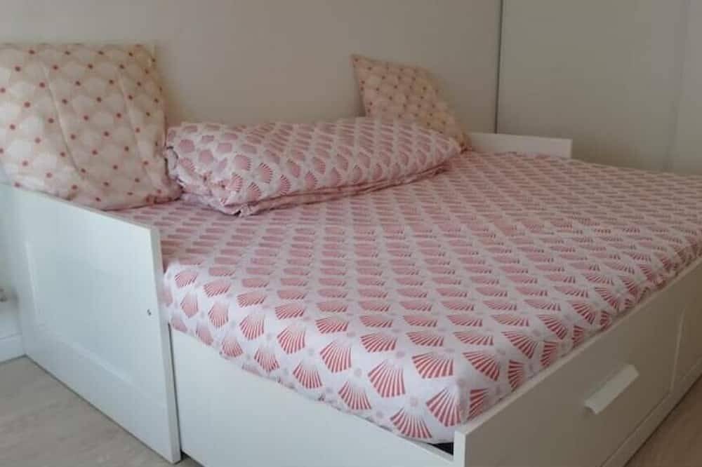 Entire apartment, Paradise - Disneyland Paris in Chessy, Seine-et-Marne