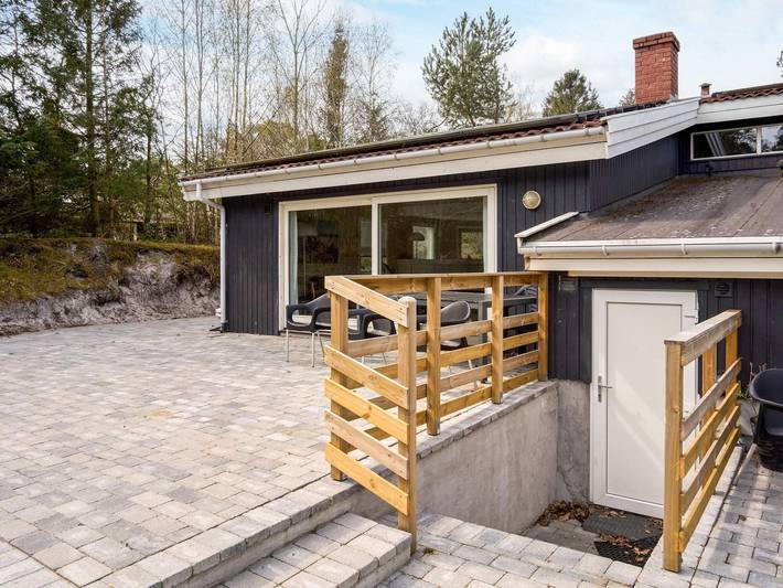 Ferienhaus für 12 Personen, mit Sauna und Pool sowie Whirlpool und Terrasse, mit Haustier auf Bornholm - 3