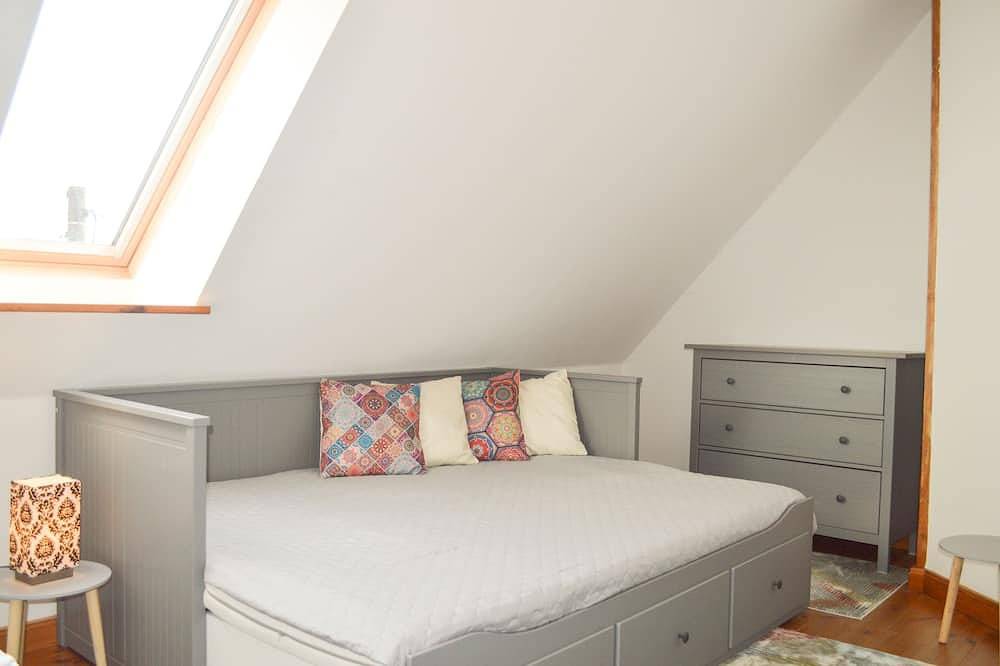 Ganze Wohnung, Gutshaus Neu Necheln - Ferienwohnung in Brüel, Ludwigslust-Parchim