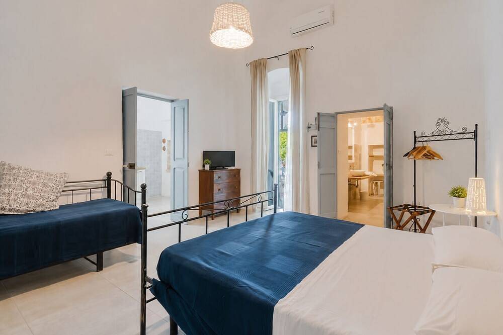 Villa con jardín jacuzzi cerca de Gallipoli in Taviano, Golfo de Tarento