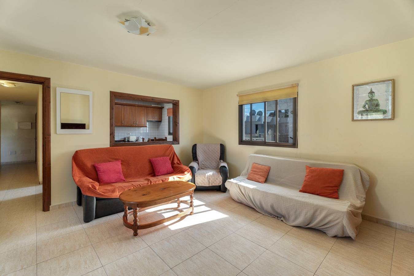 Entire apartment, Holiday Accommodation "Big 2-berdroom in Tenerife South" overlooking the main plaza in Costa del Silencio, Arona