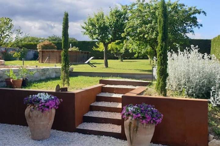 Gîte pour 16 personnes, avec Jardin à La Bâtie-Rolland