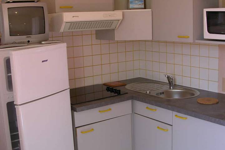 Appartement entier, Beau studio au calme in Néris-les-Bains, Région de Montluçon