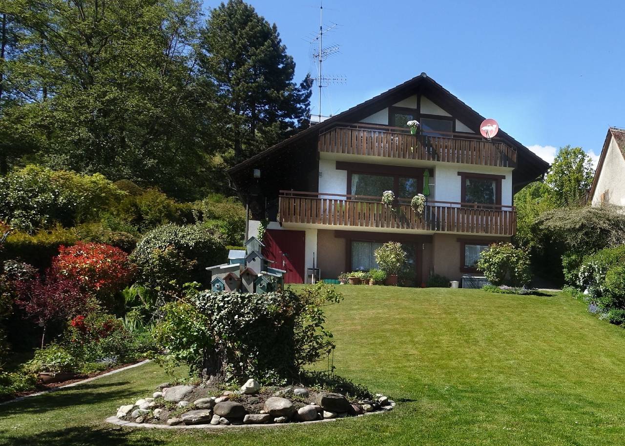 Haus am Bodensee - 4-Zimmer-Ferienhaus, Terrasse/Balkone direkt am See, 130 qm in Gaienhofen, Untersee