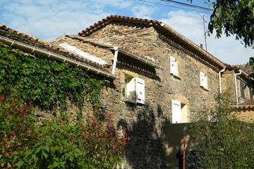 Gîte pour 5 personnes, avec jardin à Saint-Paul-la-Coste