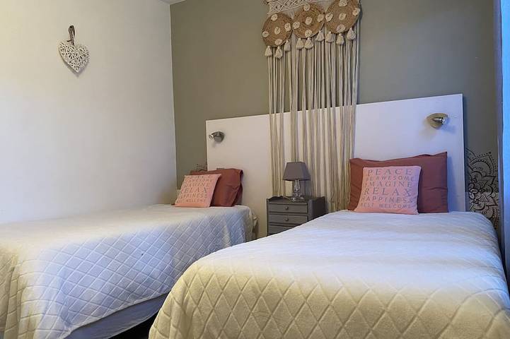 Chambre d’hôte pour 5 personnes, avec Jacuzzi et Terrasse ainsi que Jardin et Piscine en Gironde - 2