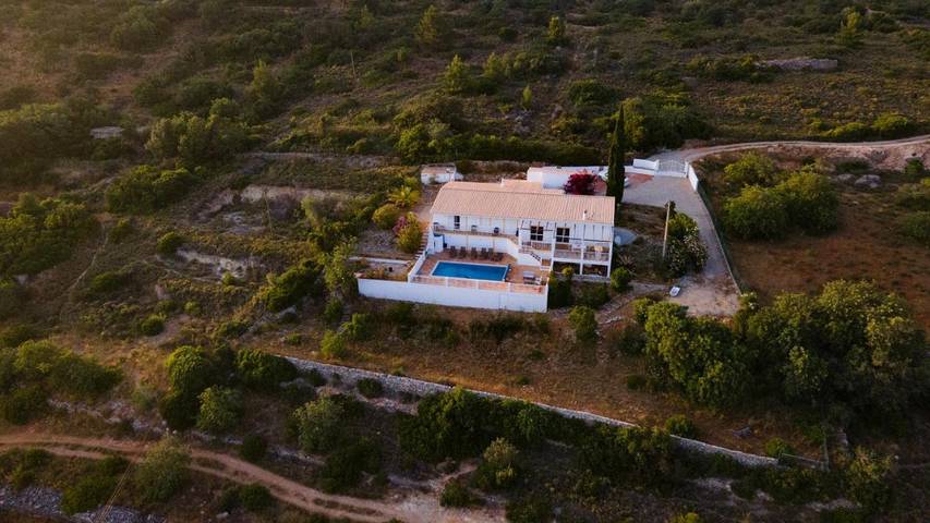 Pousada para 6 pessoas, com jardim e piscina e ainda vista em Faro