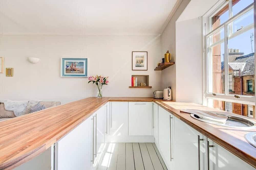 Entire apartment, Stylish 1Bd Seaside Flat North Berwick in North Berwick, Edinburgh and Lothian