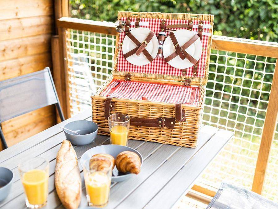 Camping La Grappe Fleurie - Accommodation 4 persons - La Grande Cadole in Fleurie, Beaujolais