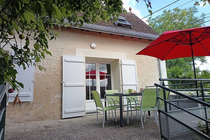 Location de vacances pour 5 personnes, avec Terrasse et Jardin à La Croix-en-Touraine