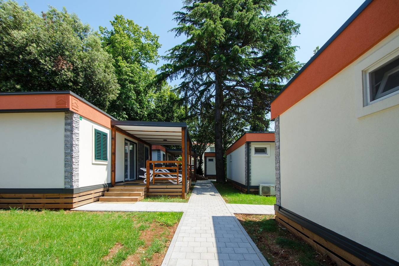 Schöne Mobile Homes  nur 30 m.vom Strand entfernt. in Banjole, Südküste Istrien