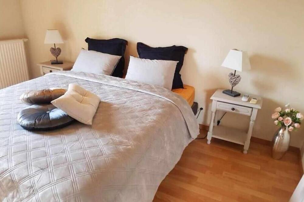 Entire apartment, Green Field Lodge in Lingolsheim, Strasbourg region