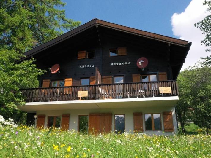 Ferienhaus für 6 Personen, mit Balkon und Terrasse sowie Garten in Bellwald