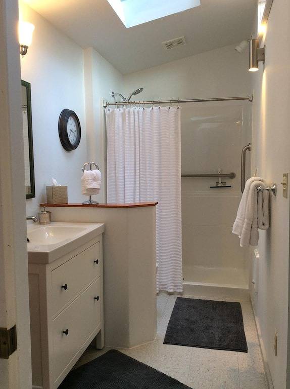 Vacation rental for 6 people, with yard and pool in Kitsap County