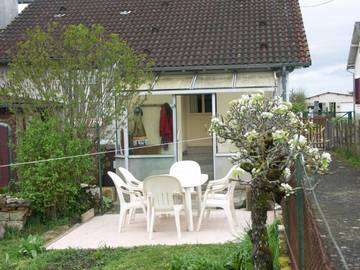 Location de vacances pour 5 personnes, avec jardin et terrasse à Bussière-Poitevine