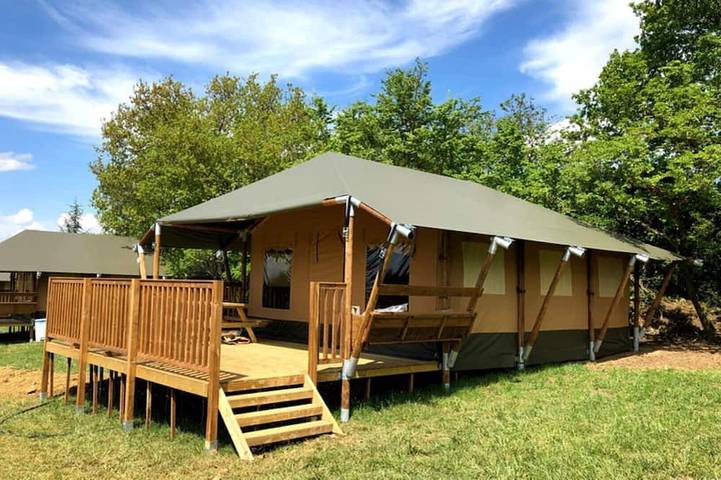 Glamping Lodge Monet | Domaine du Cammazet | Piscine| Confort | Nature in Lapenne, Ariège