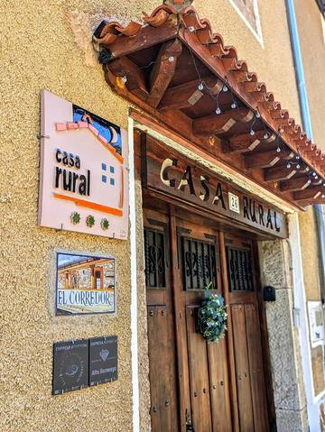Casa rural para 6 personas, con vistas y jardín en La Pola de Gordón