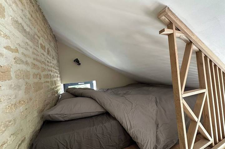 Gîte pour 4 personnes, avec jardin à Neauphe-sur-Dive - 2