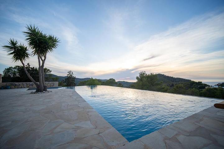 Villa voor 12 personen, with Balkon and Terras as well as Tuin and Zwembad in Portinatx