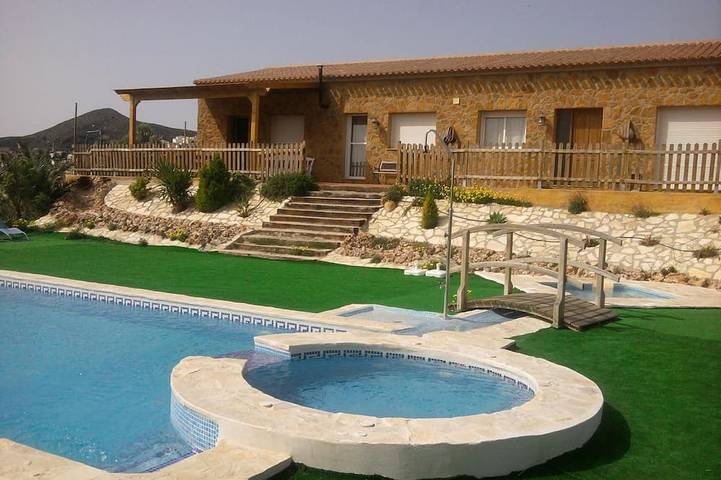 Holiday home for 12 people, with garden - 1