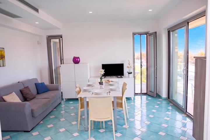 Villa Fortunata - Small Apartment Left in Terracina, Agro Pontino