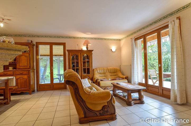 Gîte pour 6 personnes, avec jardin et terrasse à Aydat - 3