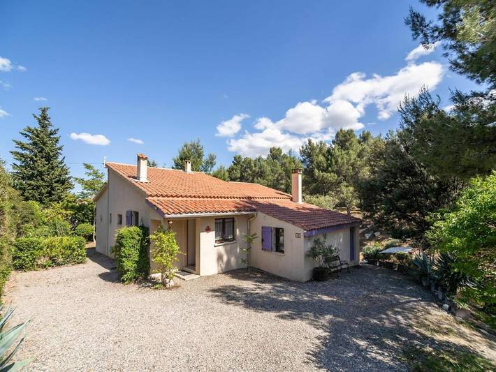 Location de vacances pour 5 personnes, avec terrasse ainsi que jardin et piscine à Pouzols-Minervois - 2