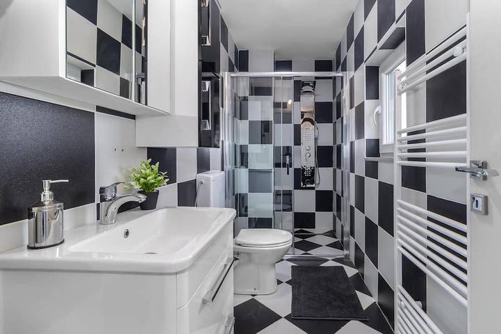 Ganze Wohnung, Awesome apartment in Otocac with Wifi in Prozor, Lika-Senj