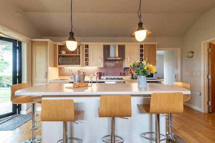 Holiday rental for 5 people, with pool and hot tub in Cheddar