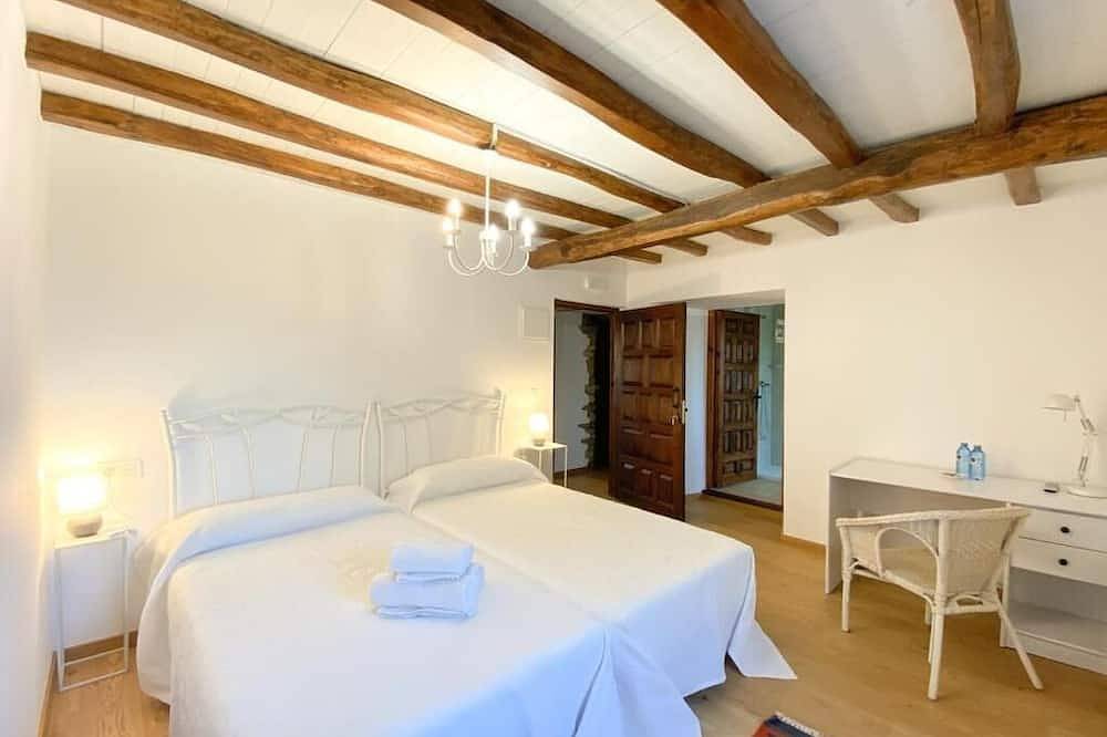 Pastur House in Castropol, Costa Verde