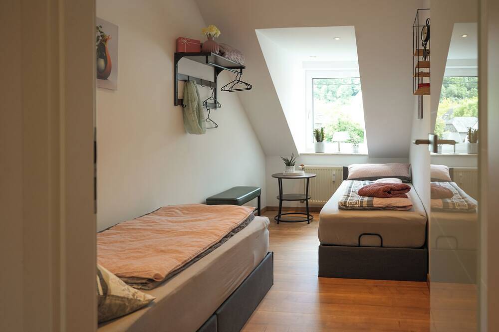 Ganze Wohnung, Ferienwohnung Uferglück  Gemütliche Wohnung direkt am Saarufer in Ayl, Landkreis Trier-Saarburg