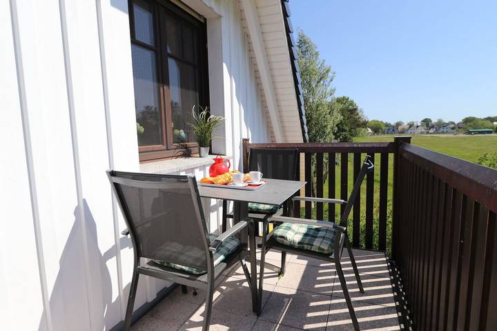 Ferienwohnung für 4 Personen, mit Ausblick und Balkon in Prerow