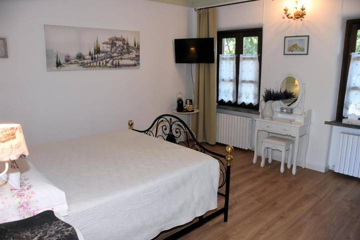 Gîte pour 2 personnes, avec jardin et vue, animaux acceptés à Tigliole - 2