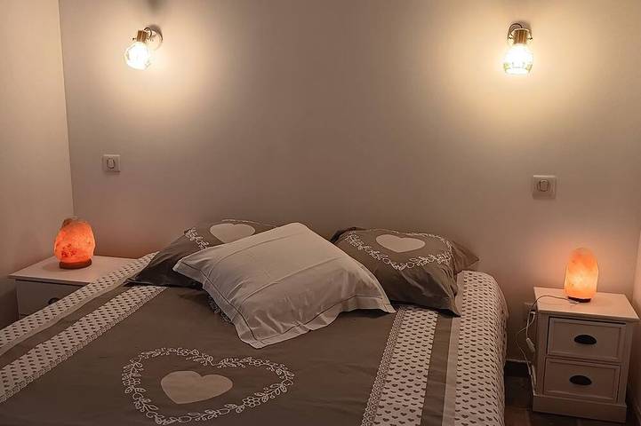 Location de vacances pour 23 personnes à La Rochegiron - 3