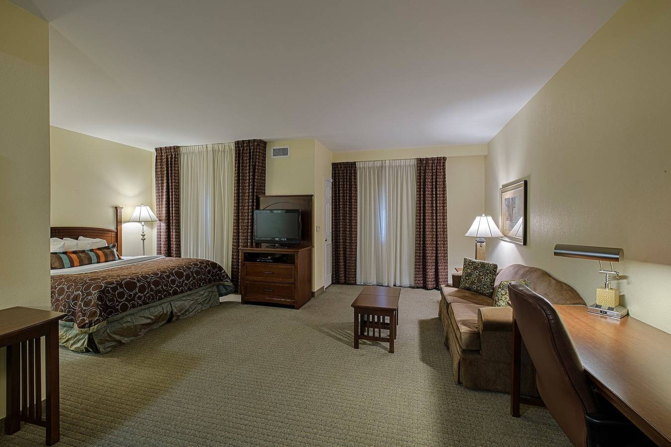 Ganzes Studio, Staybridge Harrisburg Hershey in Harrisburg, Dauphin County