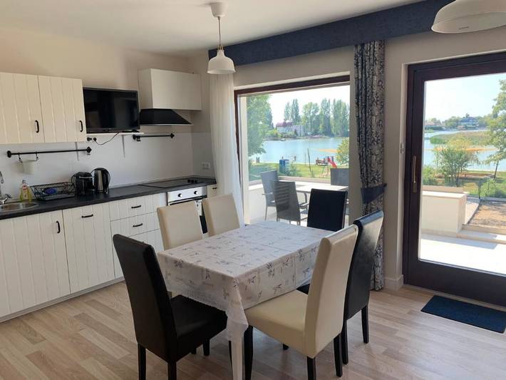 Ferienwohnung für 4 Personen, mit Garten und Seeblick sowie Ausblick in Balatonboglar - 2