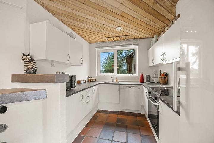 Ferienhaus für 12 Personen, mit Pool und Sauna sowie Whirlpool und Balkon/Terrasse in Blavand - 4
