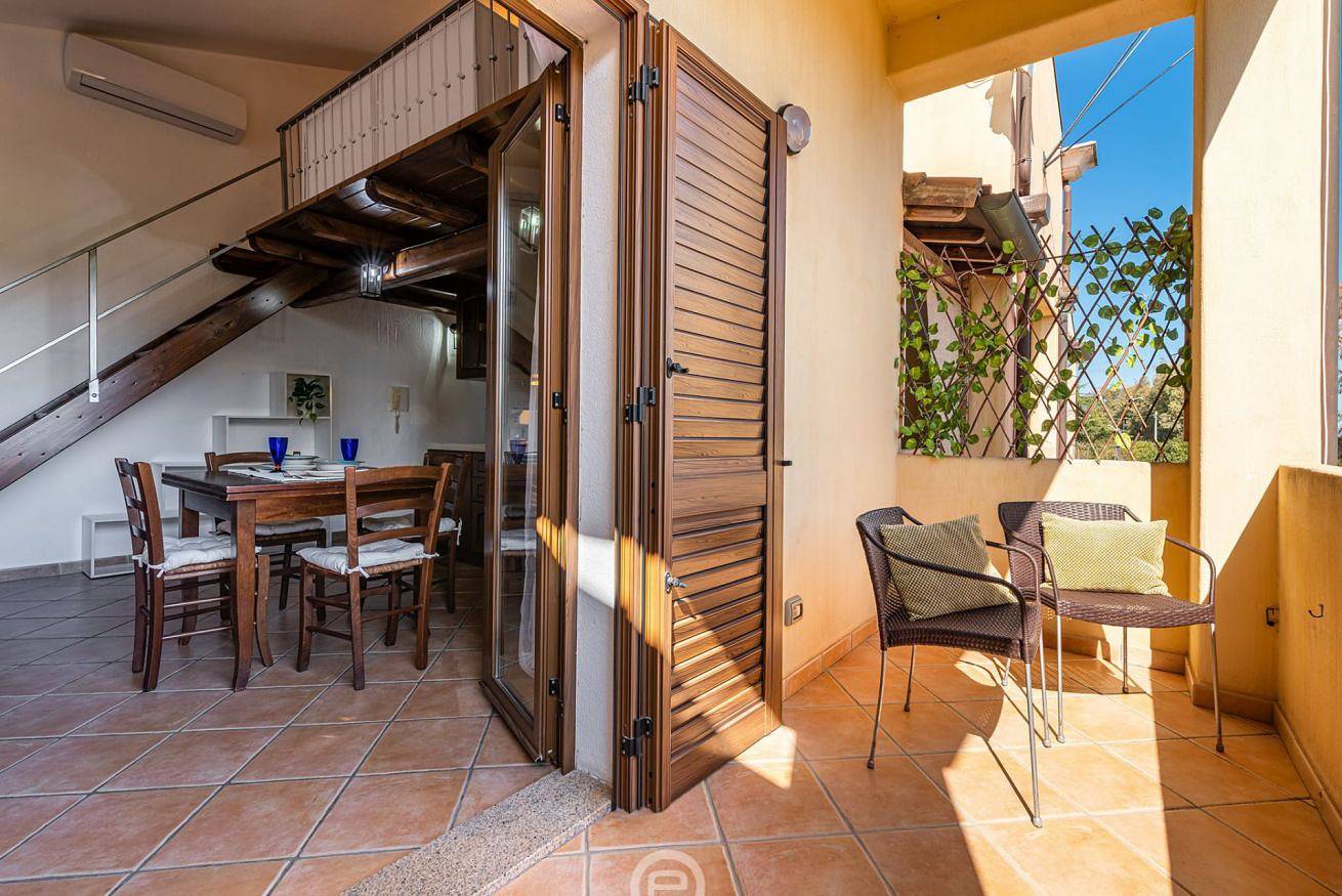Ferienhaus für 2 Personen mit Balkon/Terrasse in Is Murdegus, Tortolì