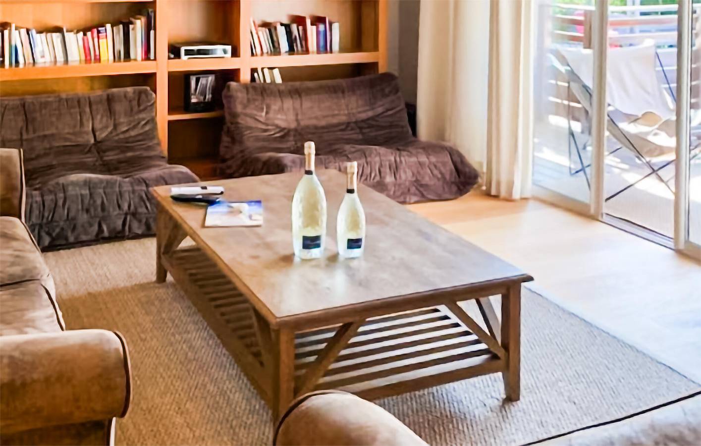 Oasis junto a la playa con piscina y wifi, cerca de la playa, a 2 km de distancia. in Le Canon, Lège-Cap-Ferret