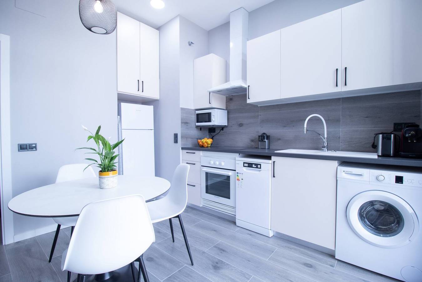 Estudio entero, Estudio para 4 personas in La Malvarrosa, Valencia