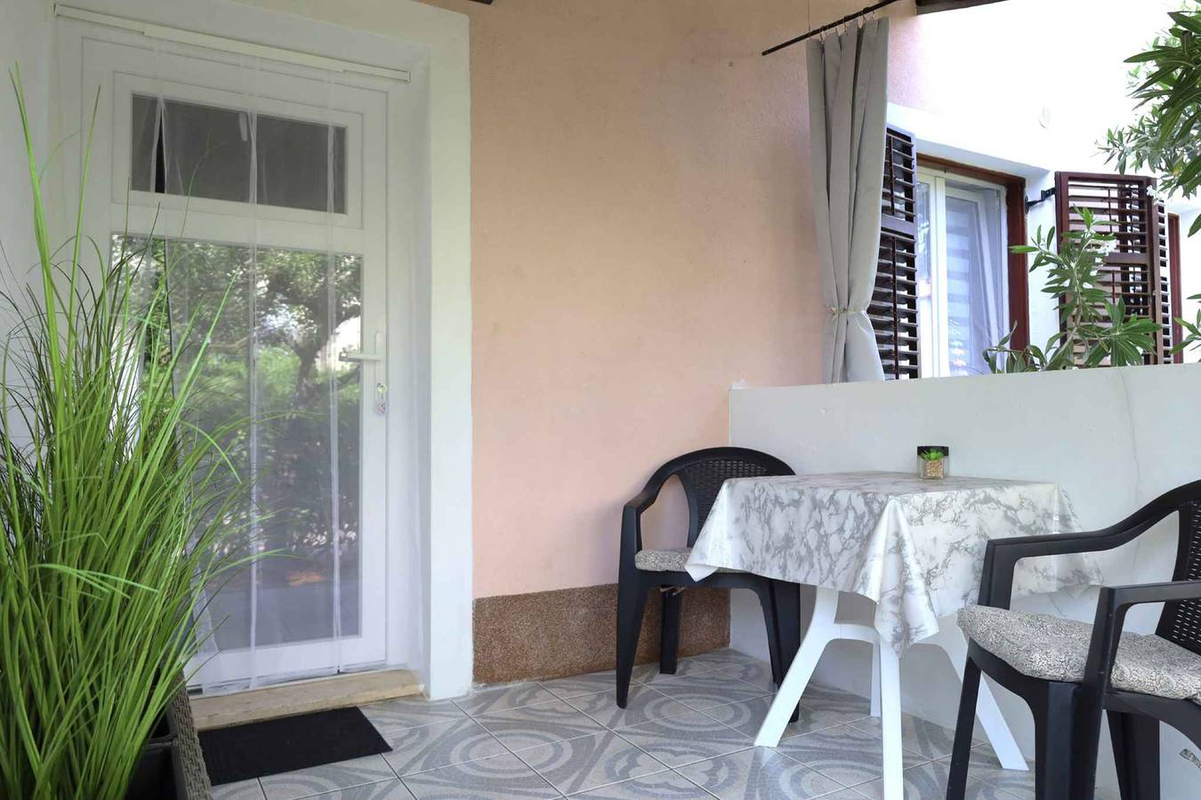 Ganze Ferienwohnung, Ferienwohnung mit Klimaanlage und Terrasse in Umag, Umag und Umgebung
