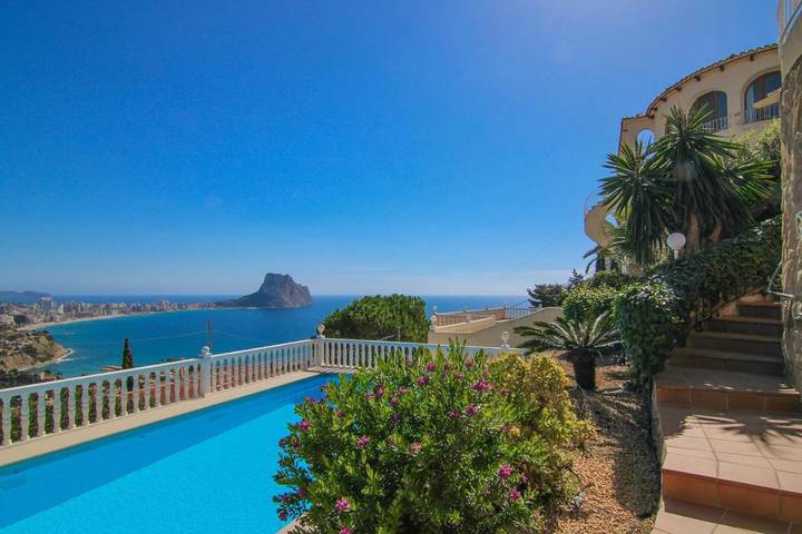 Chalet para 4 personas, con terraza y jardín en Calpe